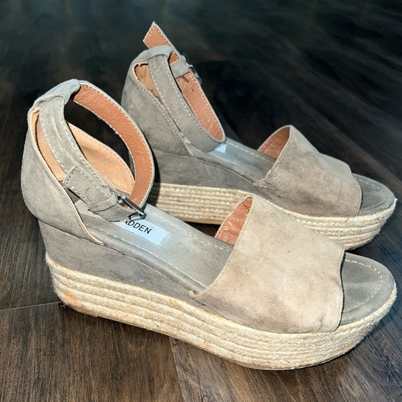 Steve Madden Apolo Wedge Sandal - Picture 3 of 5
